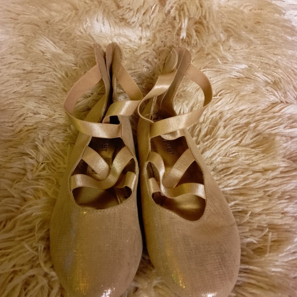 Nine West, 5 US, Light Gold - Picture 3 of 6